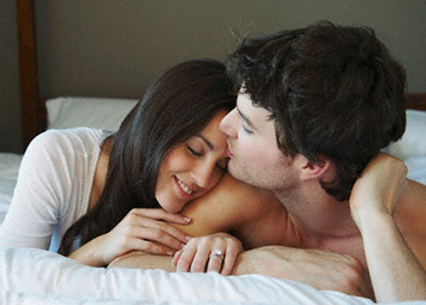 Khỏe - yếu chuyện “yêu”