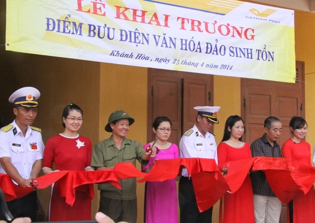 Khánh thành bưu điện văn hóa ở đảo Trường Sa, Sinh Tồn