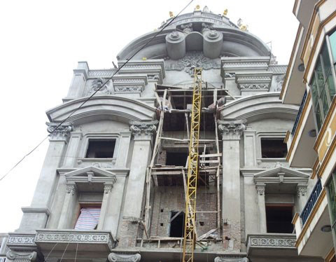 Sự thật 'mạ vàng' xa xỉ lâu đài đại gia Việt