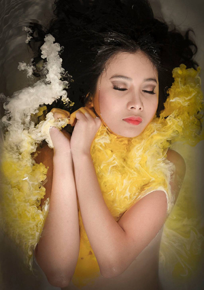 Nude 100% với nước màu