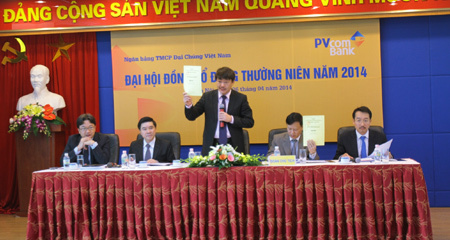 Tái cơ cấu tốt mới tính chuyện niêm yết