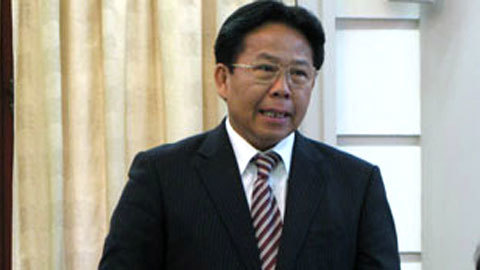 Cựu Thứ trưởng  nhận Huân chương Mặt trời mọc