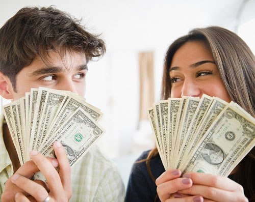 Đại gia kết thân đại ca giang hồ: Những bí ẩn tình tiền