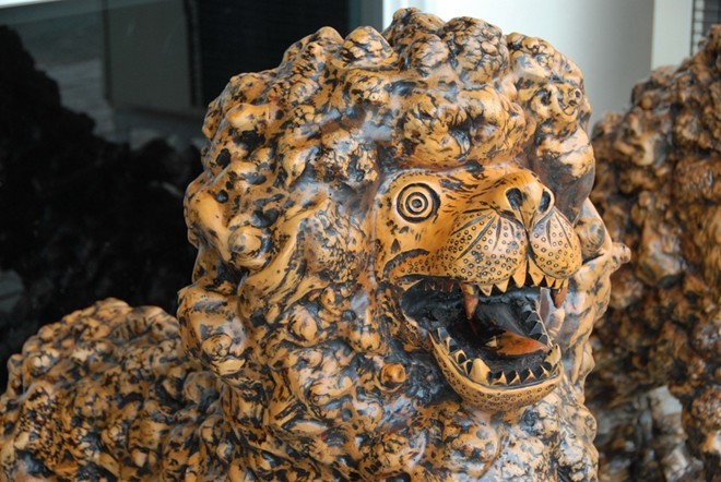 Đồ gỗ tiền tỷ của anh Hai Nam bộ