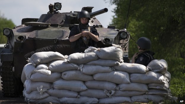 Thế giới 24h: Khói lửa bao trùm đông Ukraina