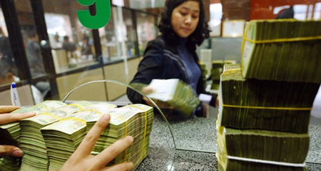 Thừa tiền, ngân hàng thích cho Chính phủ vay
