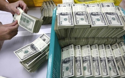 Nợ công Việt Nam: Khả năng trả nợ rất khó