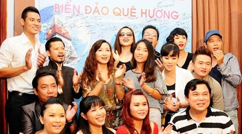 Hàng trăm sao Việt hát cổ động biển đảo