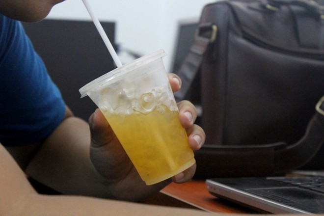 Bí mật cam vắt giá 7.000 đồng ở vỉa hè Sài Gòn