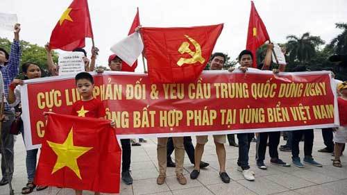 Quốc tế đồng loạt đưa tin VN diễu hành phản đối TQ