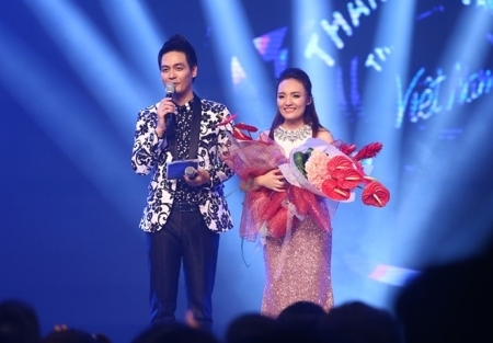 Nhật Thủy trả tiền để mua tin nhắn bình chọn Vietnam Idol?