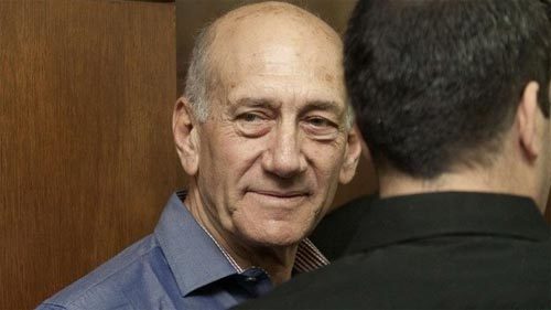 Cựu Thủ tướng Israel lĩnh 6 năm tù vì nhận hối lộ