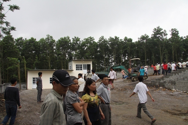 Dồn điền đổi thửa, quan xã ẵm toàn “đất vàng”