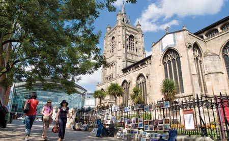 Nhiều học bổng 100% phí du học Anh quốc