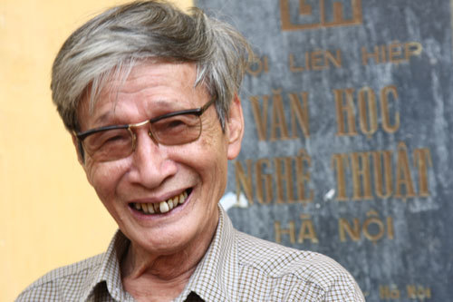 Nhà văn Nguyễn Xuân Khánh: 'Dựa vào thầy là vứt đi'