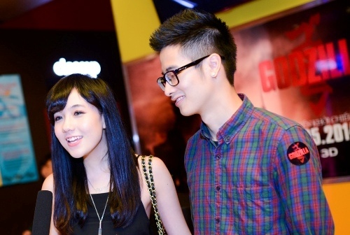 Trà Ngọc Hằng bị các hotgirl lấn lướt