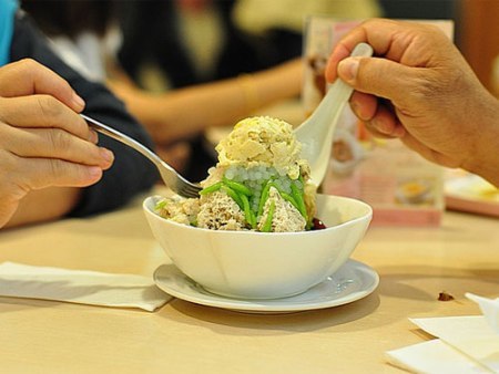 ‘Cơn sốt’ chè Thái, Mã, Sing... ở Hà Nội