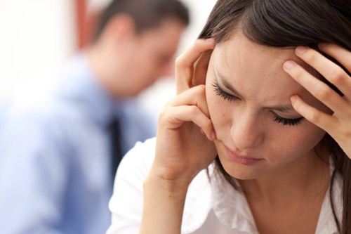 Cứ ra khỏi nhà là bố chồng lại mở tủ quần áo của con dâu để đếm