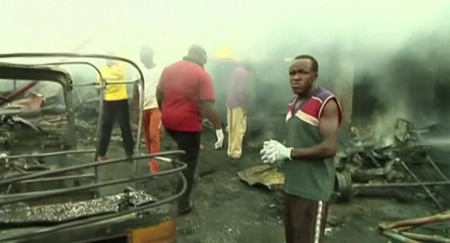 Hình ảnh vụ đánh bom làm hàng trăm người chết ở Nigeria