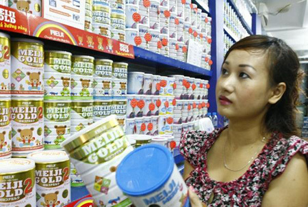 Chặn giá trần: Dân buôn sữa đòi bù lỗ