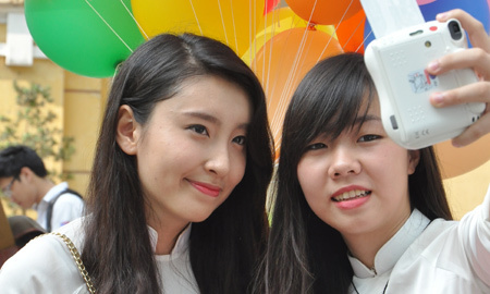 Vẻ đẹp của nữ sinh trong ngày xa trường