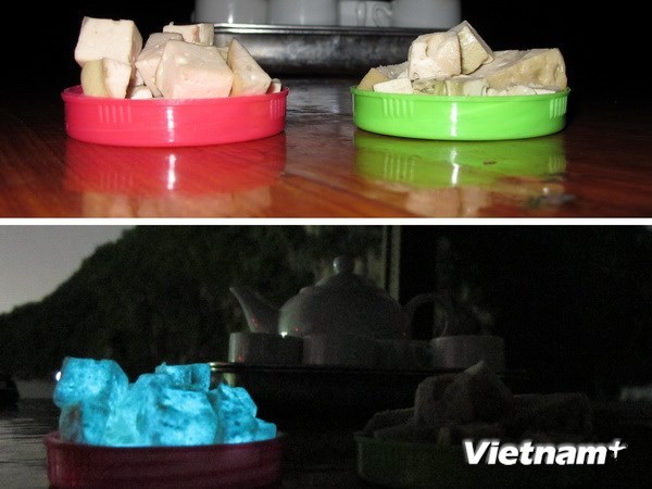 Giò lụa phát sáng bất thường trong đêm