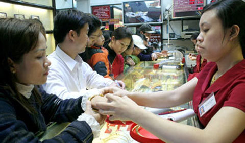 Qua cơn sốt, vàng giảm giá 1 triệu đồng