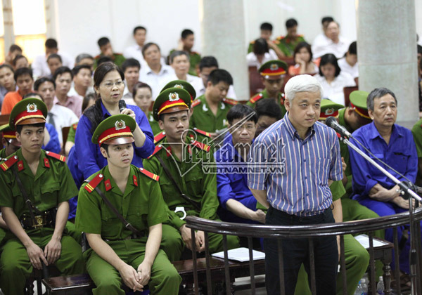 Bầu Kiên: “Tôi không thiếu tiền để phải đi chiếm đoạt”