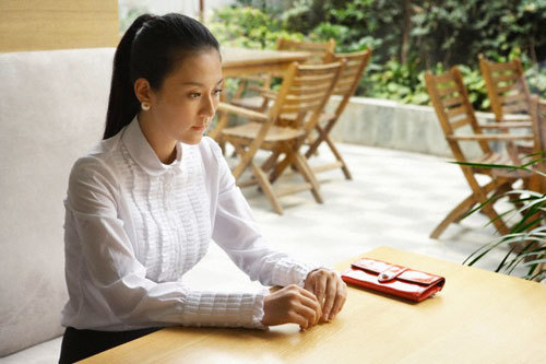 Chán nản với nhà chồng giả tạo và tham tiền