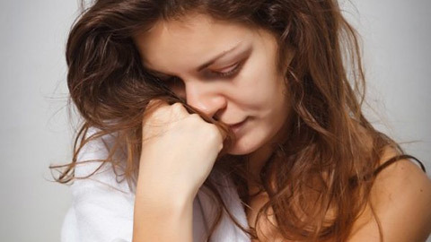 Bị chồng nghi ngờ và dằn vặt hằng đêm vì bị bệnh phụ nữ