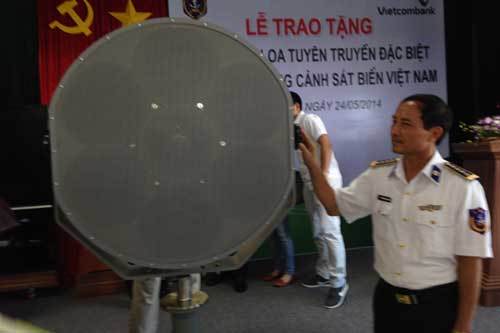 Bàn giao loa đặc chủng cho Cảnh sát Biển Việt Nam