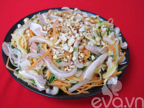 Nộm xoài xanh tai heo giòn giòn