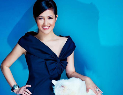 Hồng Nhung trở lại Hà Nội 'Ngày nắng'