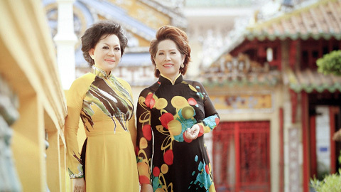 Nữ hoàng sầu muộn” làm show cùng “Nhạn trắng Gò Công”