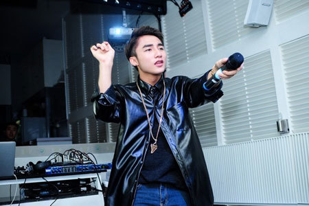 Sơn Tùng M-TP thừa nhận sử dụng nhạc trên mạng để sáng tác