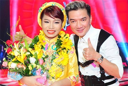 Thực hư chuyện quán quân Giọng hát Việt 2013 bỏ học