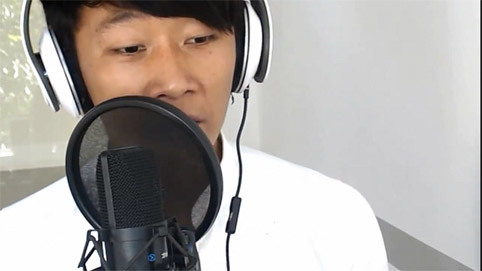 Nam thanh niên hát “Nơi tình yêu bắt đầu” bằng tên 64 tỉnh thành