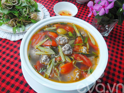 Chua chua canh mọc nấu thanh trà