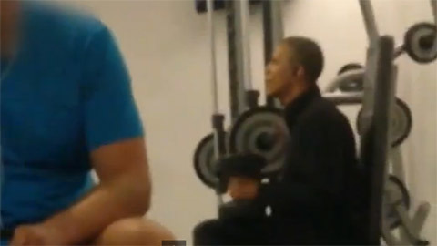 Dân mạng xôn xao với video Obama tập thể hình