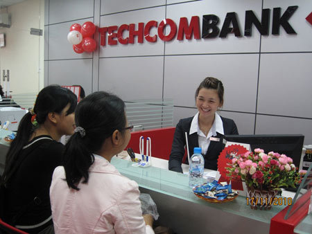 Ngân hàng chạy đua hút nhân tài