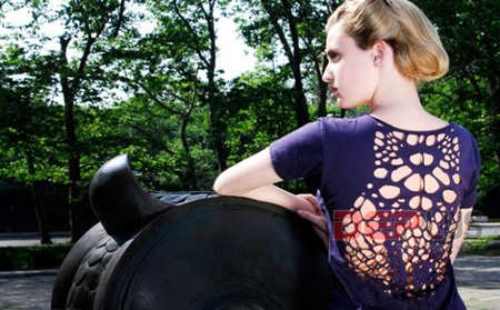4 cách mặc hở mà vẫn thanh lịch cho quý cô văn phòng