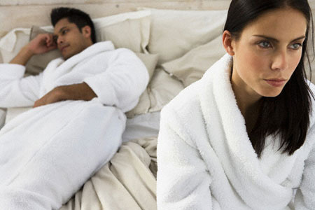 Lãnh cảm vì vợ nghiện nói xấu chồng trước khi “yêu”