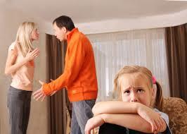Bố bỏ đi, mẹ muốn đơn phương li dị thì thế nào?