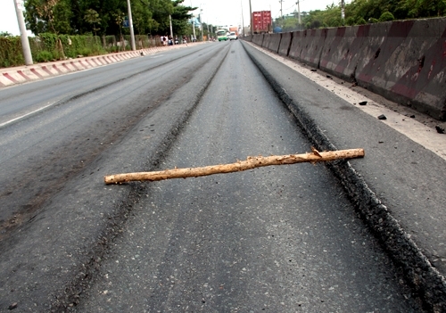 Mổ xẻ nguyên nhân gây hằn lún vệt bánh xe