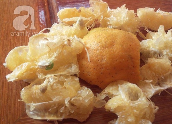 Cam để quên 2 tháng vỏ vẫn tươi nguyên, hạt đã nảy mầm