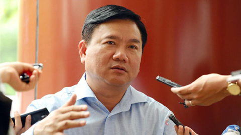 Thi tuyển hàng loạt cán bộ: Càng trẻ càng tốt