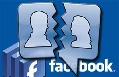 Vợ chồng ly hôn gây sốc chỉ vì... Facebook