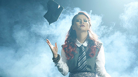 Nữ ca sĩ Việt đầu tiên “chung nhà” với Justin Bieber, Lady Gaga