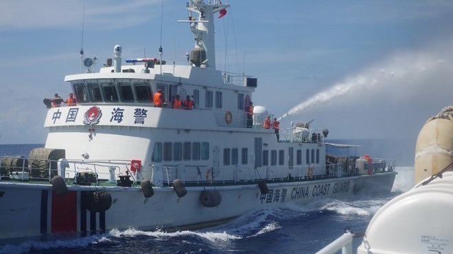 Nhà báo nước ngoài kể chuyện tác nghiệp giàn khoan