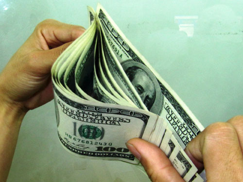 Tăng tỷ giá VND/USD  thêm 1%